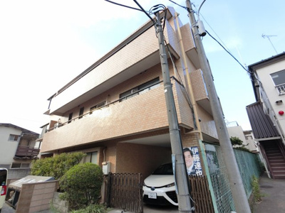 【外観】 地震に強いRC造。