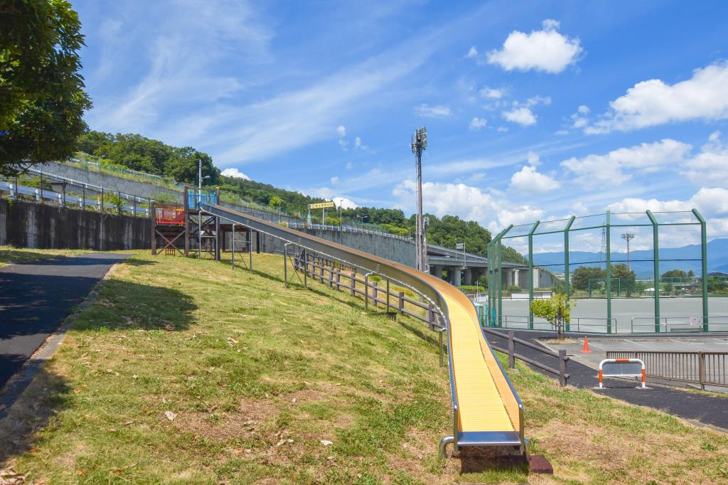 笛吹市春日居スポーツ広場