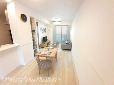 こちらの居間で趣味の時間をお楽しみください