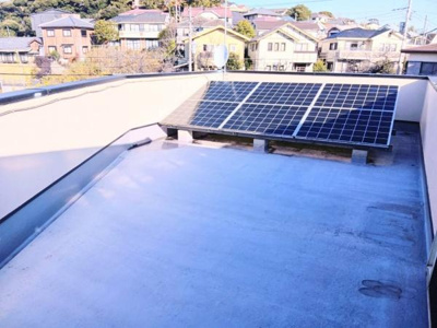 太陽光パネル付き