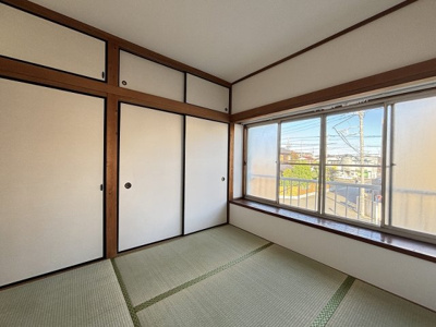 柔らかい畳が心地よい和室