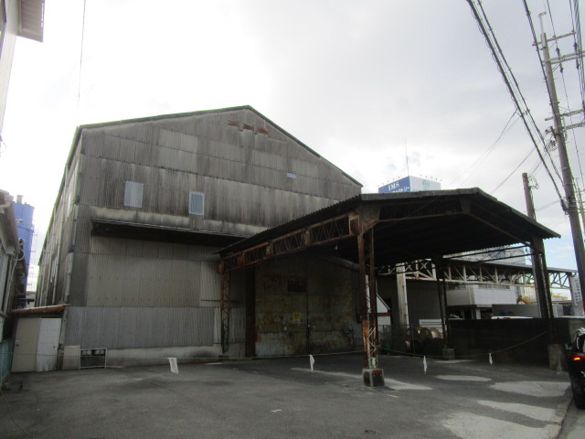 摂津市鳥飼本町２丁目の倉庫の画像