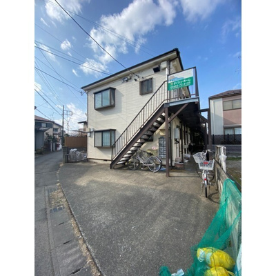 落ち着いた雰囲気の外観です