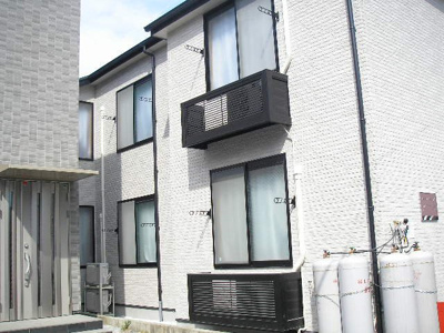 落ち着いた雰囲気の外観です