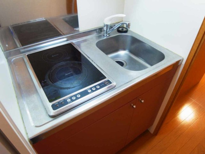 コンパクトなキッチンで掃除もラクラク