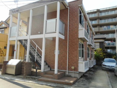 落ち着いた雰囲気の外観です