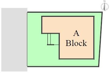 敷地全体が効率的に活用された区画図です。A Blockが中心に配置され整った敷地形状が特徴です。各方向からのアクセスも想定できる配置です。周囲にゆとりあるスペースが確保されています。