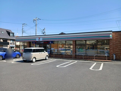 セブンイレブンまで800m