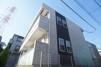 落ち着いた雰囲気の外観です