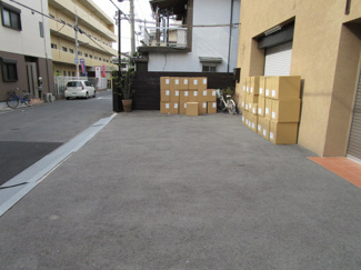 【駐車場】