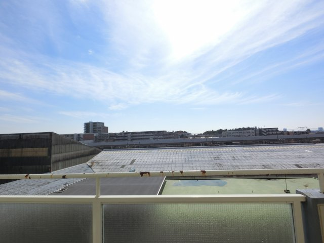 遠くまで見晴らせて、晴れの日はとっても気持ちが良いです