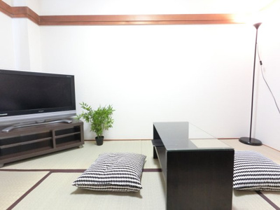 低めの家具で和室の良さを引き立てます。