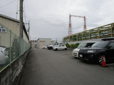 【駐車場】