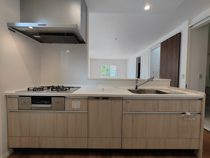 食洗機付きの対面キッチン