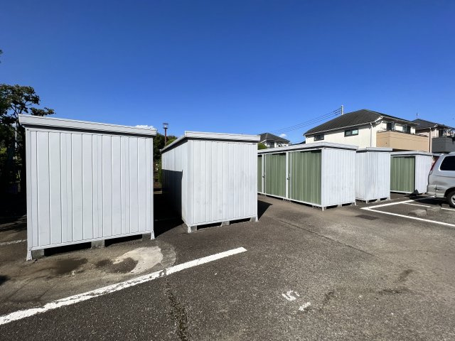 各住戸無料で倉庫をお貸しいたします。