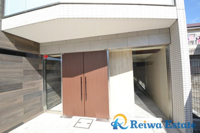 【エントランス】