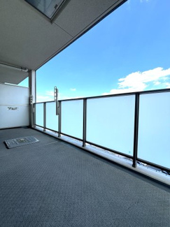 バルコニーのお掃除にも使える「スロップシンク」。スロップシンクの使い方はお客様のライフスタイルによってさまざまです。いろいろな用途を一緒に考えましょう♪