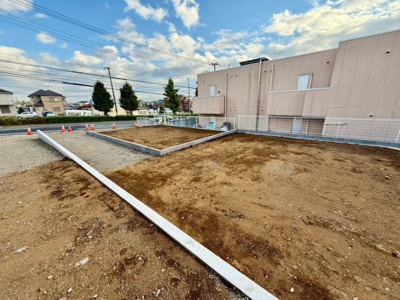 お好きなハウスメーカーで建築出来ます。