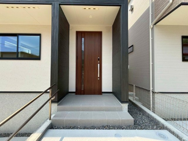 宅配ボックス完備◎