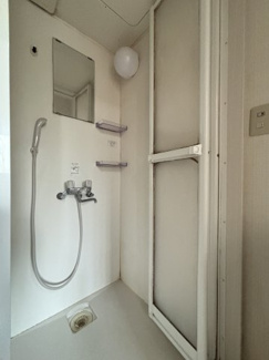 使い勝手のいいシャワーブースです。