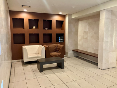 ゆとりのあるロビーです