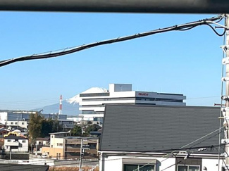 現地からは富士山やいすゞさんの花火が見られます♪