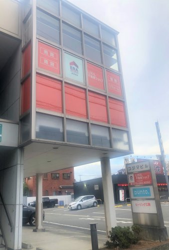 店舗１階の駐車場をご利用ください♪
