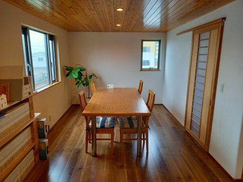 接客スペース、個室もあります。