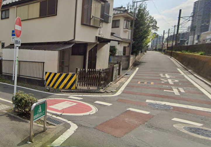前面道路含む現地写真