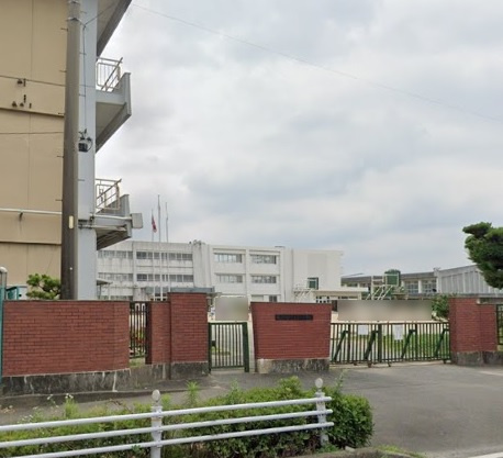 下津小学校