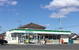 ファミリーマート 境山神店