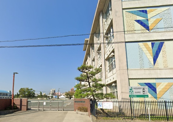 大志小学校