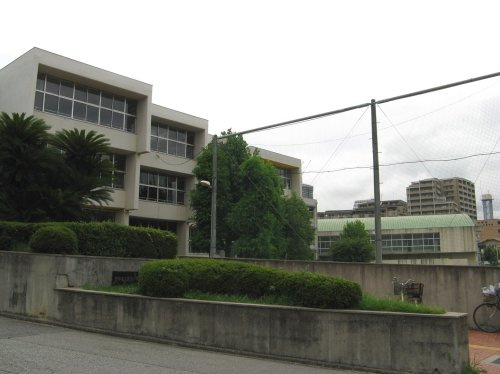 豊中市立新田小学校