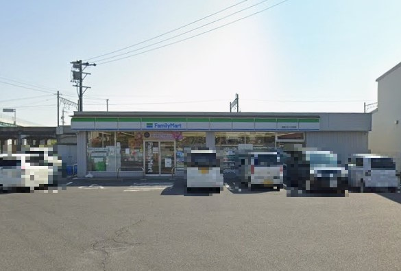 ファミリーマート 弥富うぐいうら町店