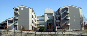 箕面市立萱野小学校