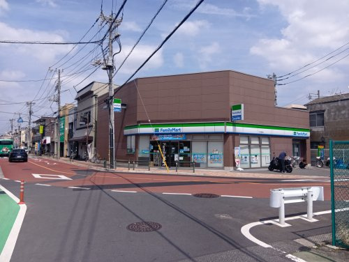 ファミリーマート 本木東町店