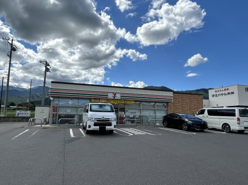 セブンイレブン 箕輪中箕輪店