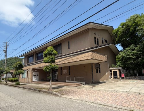 加賀市立山中図書館
