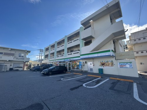 ファミリーマート 宜野湾あいち店