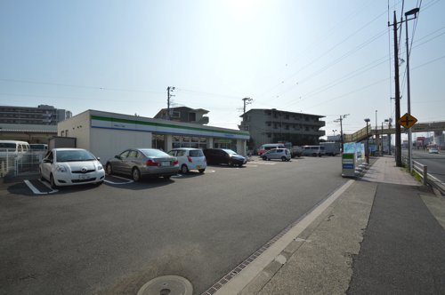 ファミリーマート 相模原大野台店