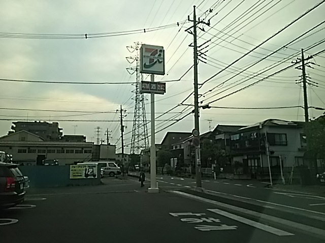 セブン−イレブンさいたま曲本３丁目店