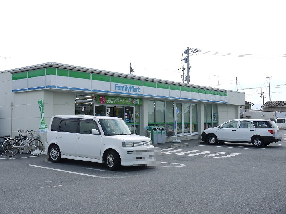 ファミリーマート 久居野村町店
