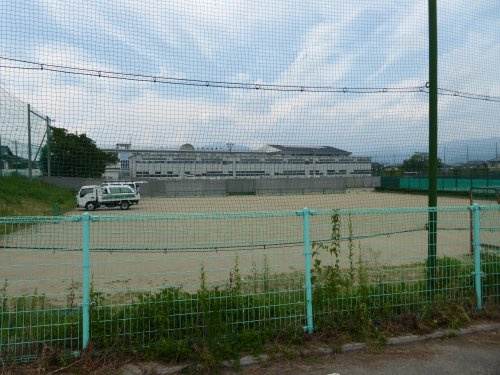 白根御勅使中学校