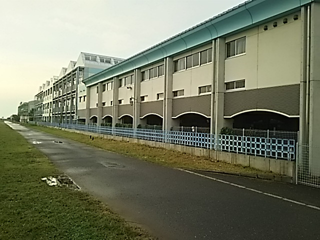 川口市立南中学校
