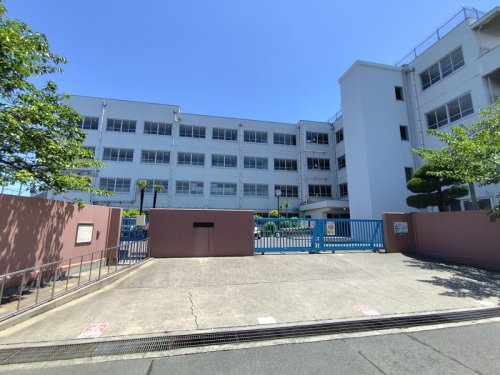 川西中学校