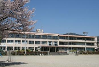 山梨市立笛川小学校