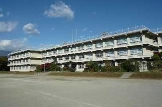 南アルプス市立若草小学校