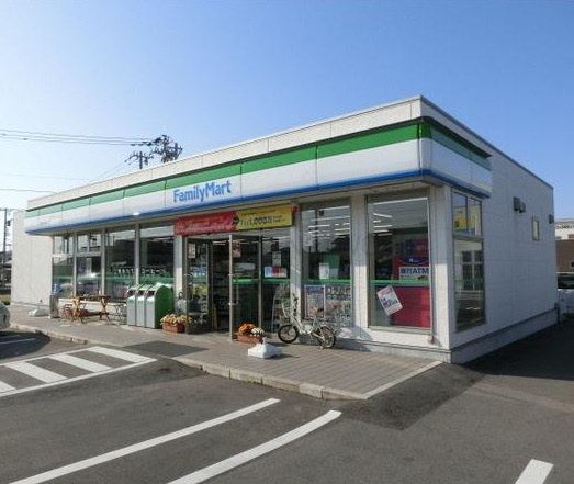 ファミリーマート 富山秋吉店