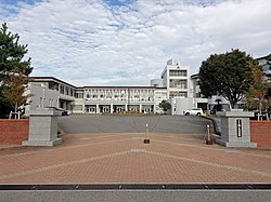 藤ノ木中学校