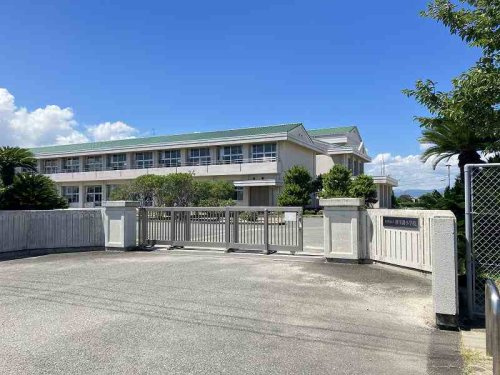 西川副小学校